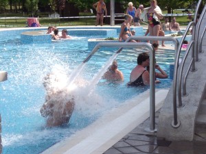 Cs� alak� nyakzuhany Kiskunmajs�n.